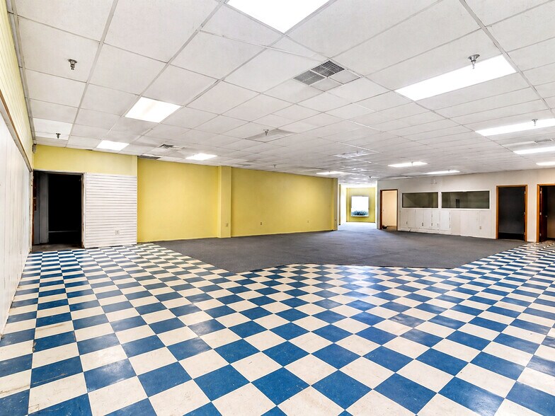 1155 Mohawk St, Utica, NY à vendre - Photo du bâtiment - Image 3 de 16