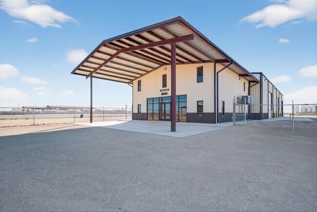 Plus de détails pour 16751 W Basin St, Odessa, TX - Industriel à louer