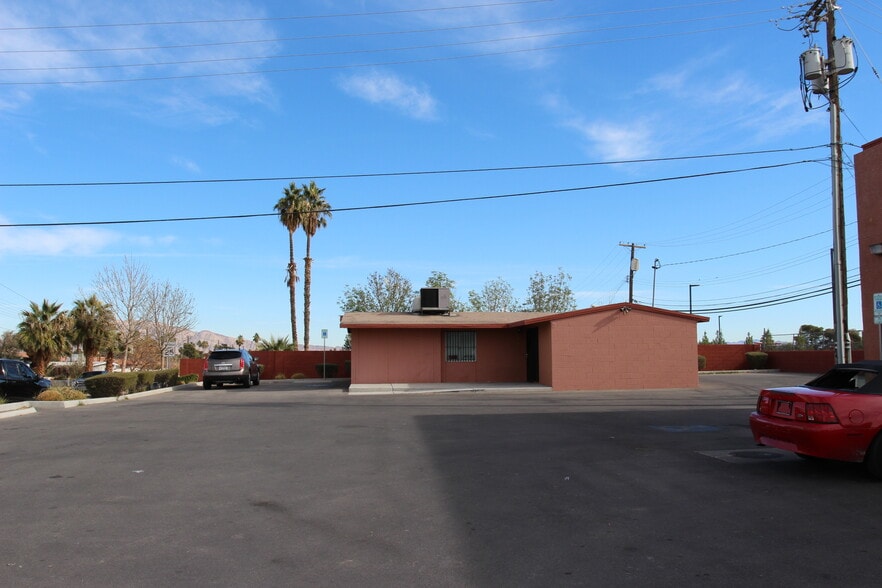 1235 Laguna Ave, Las Vegas, NV for sale - Building Photo - Image 3 of 13