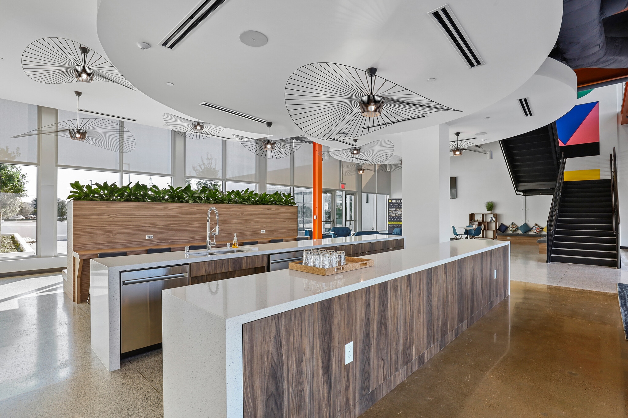 7701 Lemmon Ave, Dallas, TX for lease Building Photo- Image 1 of 6