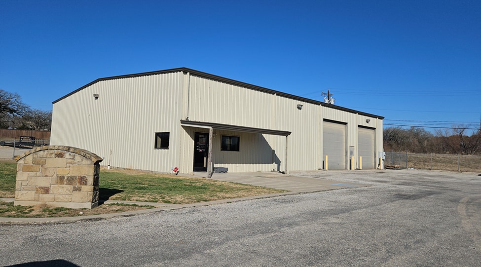 1828 Ranger Hwy, Weatherford, TX for lease - Primary Photo - Image 1 of 6