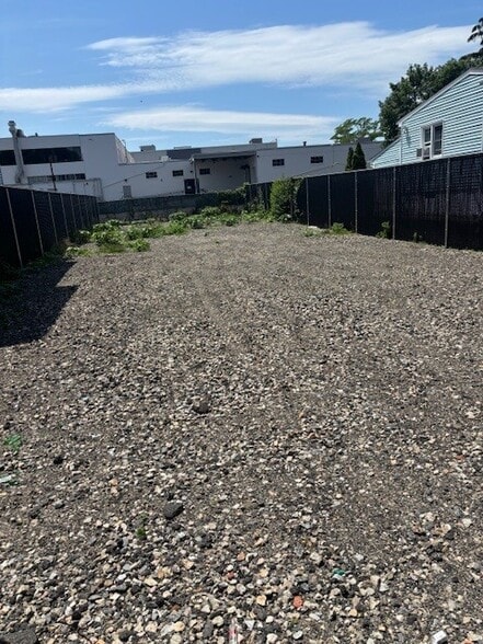 26 Hanover St, Stamford, CT for lease - Building Photo - Image 3 of 6