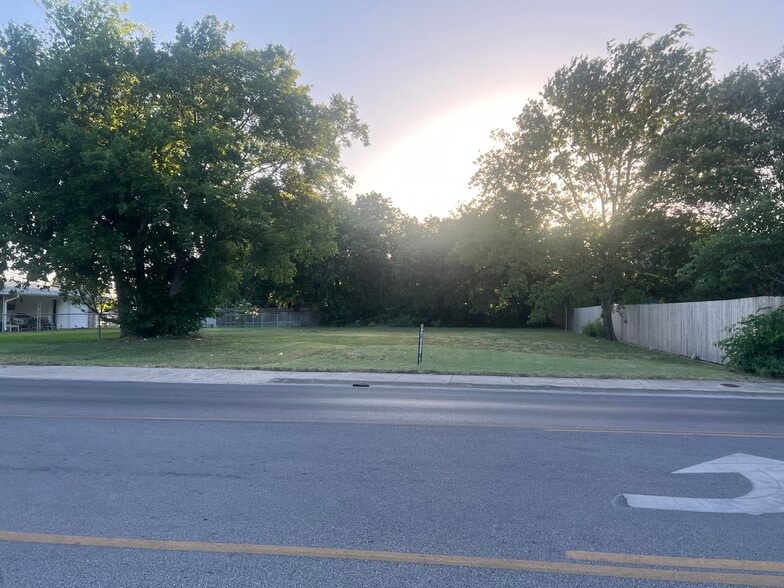 2007 Trimmier Rd, Killeen, TX for sale - Primary Photo - Image 1 of 2