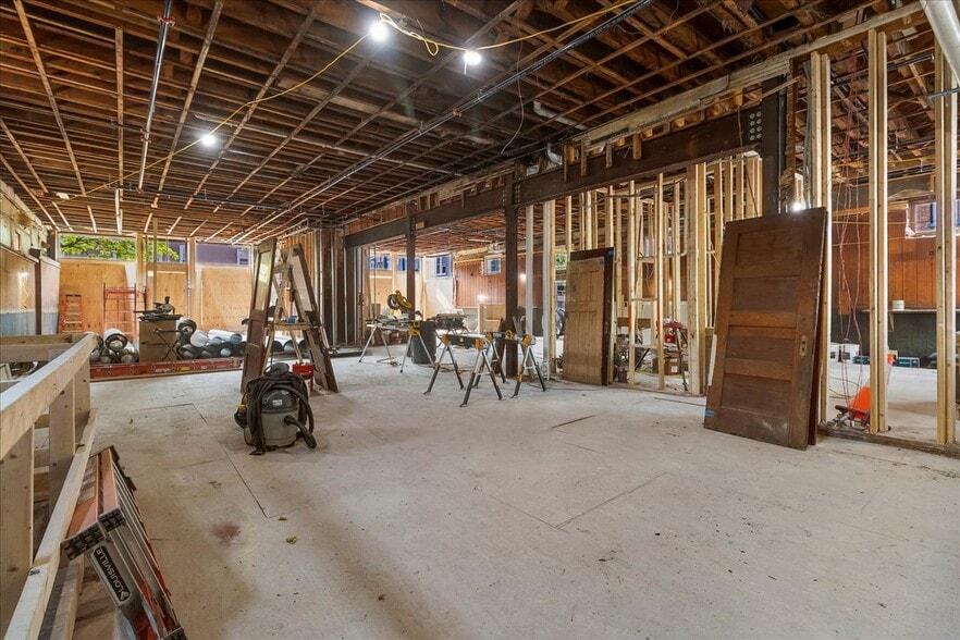 41 South St, Glens Falls, NY for lease - Building Photo - Image 3 of 24