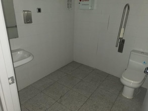 Commerce de détail dans Sevilla, Sevilla à louer Photo intérieure- Image 2 de 5