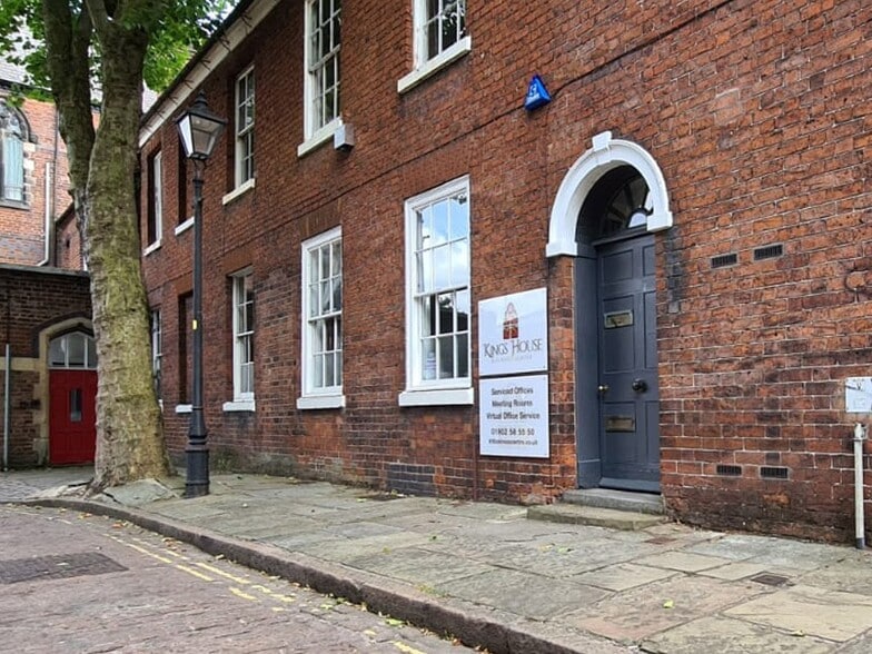 St. Johns Sq, Wolverhampton for lease - Building Photo - Image 1 of 19