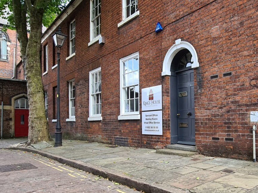 St. Johns Sq, Wolverhampton à louer Photo du bâtiment- Image 1 de 20