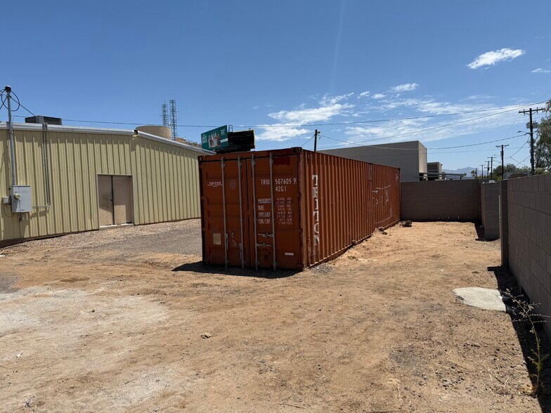 8111 E Apache Trl, Mesa, AZ à vendre - Photo du bâtiment - Image 2 de 27