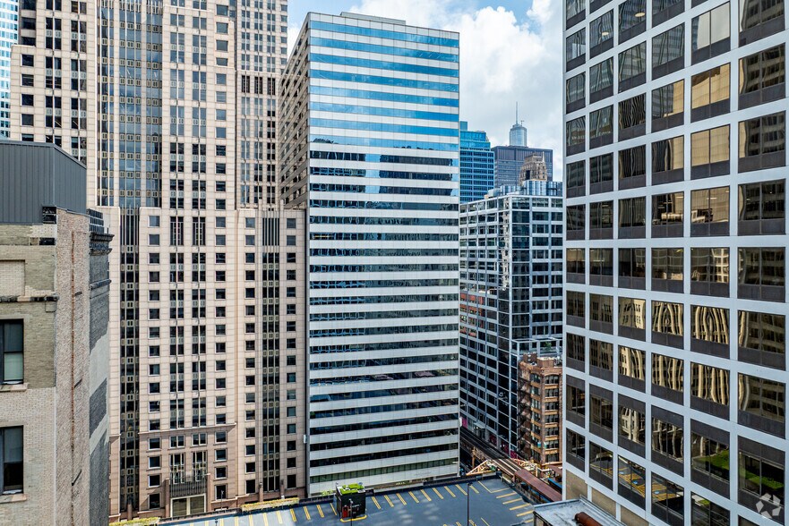 200 W Adams St, Chicago, IL à louer - Photo du bâtiment - Image 2 de 30