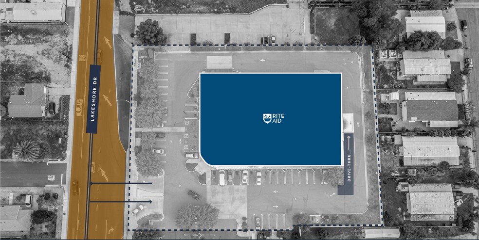 16491 Lakeshore Dr, Lake Elsinore, CA à louer - Photo du bâtiment - Image 3 de 11