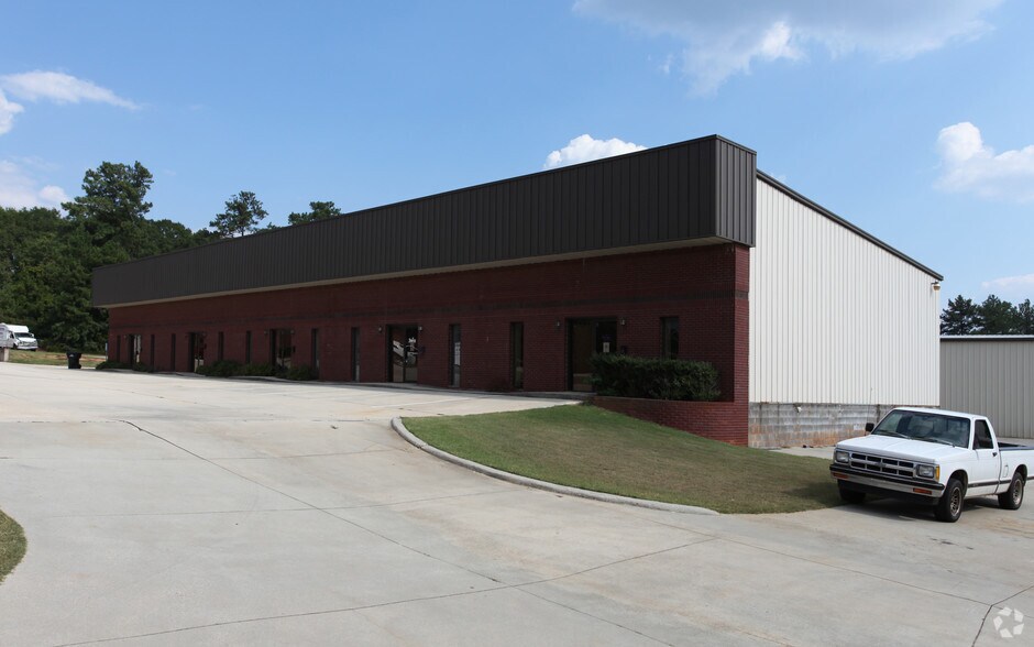 129 Pine Grove Rd, Locust Grove, GA à louer - Photo principale - Image 2 de 13