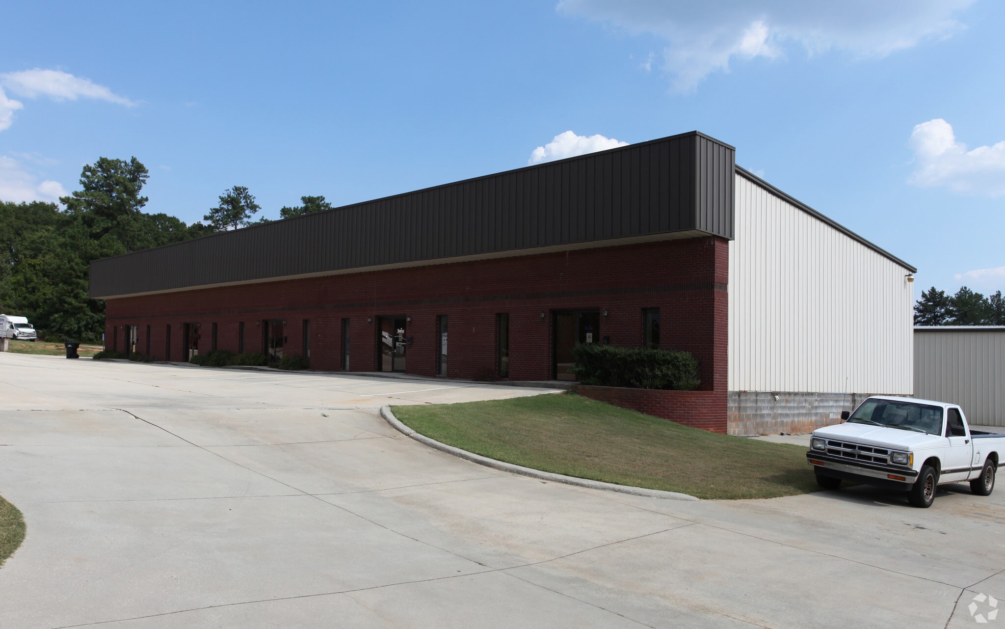 120 Park 42 Dr, Locust Grove, GA for lease Primary Photo- Image 1 of 3