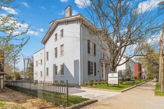 239 N Broadway, Lexington, KY à vendre Photo intérieure- Image 1 de 48