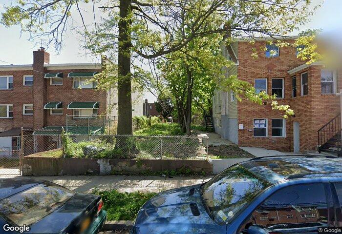 1232 E 224th St, Bronx, NY à vendre - Photo du bâtiment - Image 2 de 2