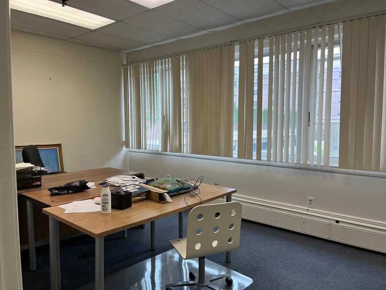 14 Dartmouth St, Malden, MA à louer - Photo intérieure - Image 2 de 20