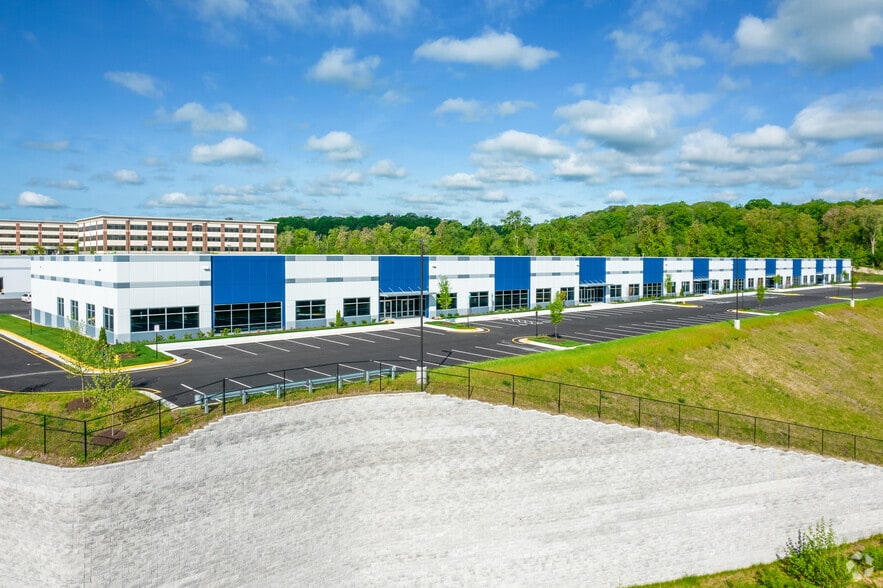 650 Corporate Dr, Stafford, VA for lease - Primary Photo - Image 1 of 7