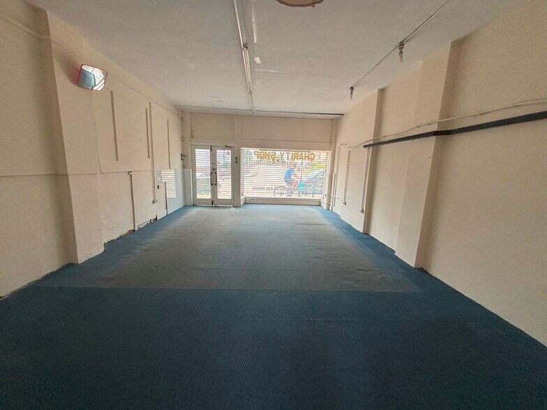 50-52 Lincluden Rd, Dumfries for lease - Building Photo - Image 3 of 8