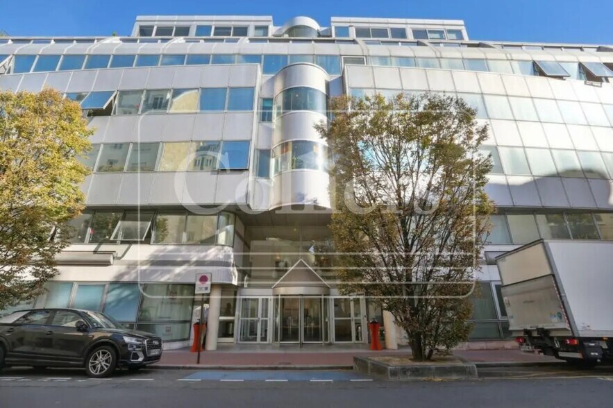 70 Rue Rivay, Levallois-Perret à louer - Photo du bâtiment - Image 1 de 13