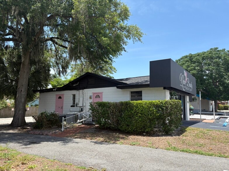 264 E Altamonte Dr, Altamonte Springs, FL à louer - Photo du bâtiment - Image 1 de 11