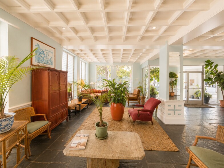 634 S Gramercy Pl, Los Angeles, CA for lease - Building Photo - Image 3 of 8