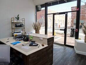 86-88 Broad St, Red Bank, NJ for lease Interior Photo- Image 2 of 14