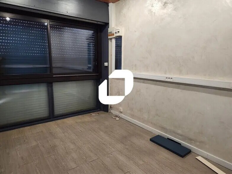 Retail in Bordeaux for sale - Interior Photo - Image 2 of 6