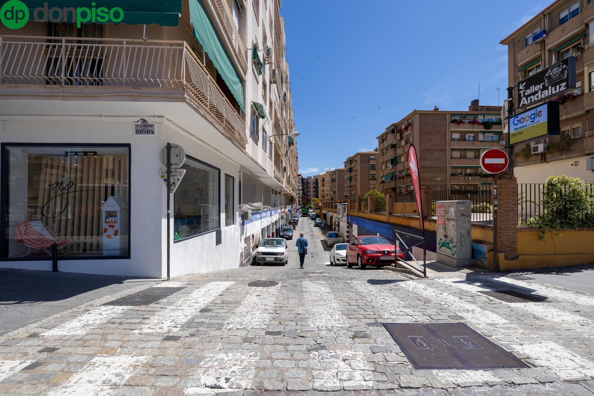Calle Abderrahmán, 11, Granada, Granada à vendre Photo du bâtiment- Image 1 de 33