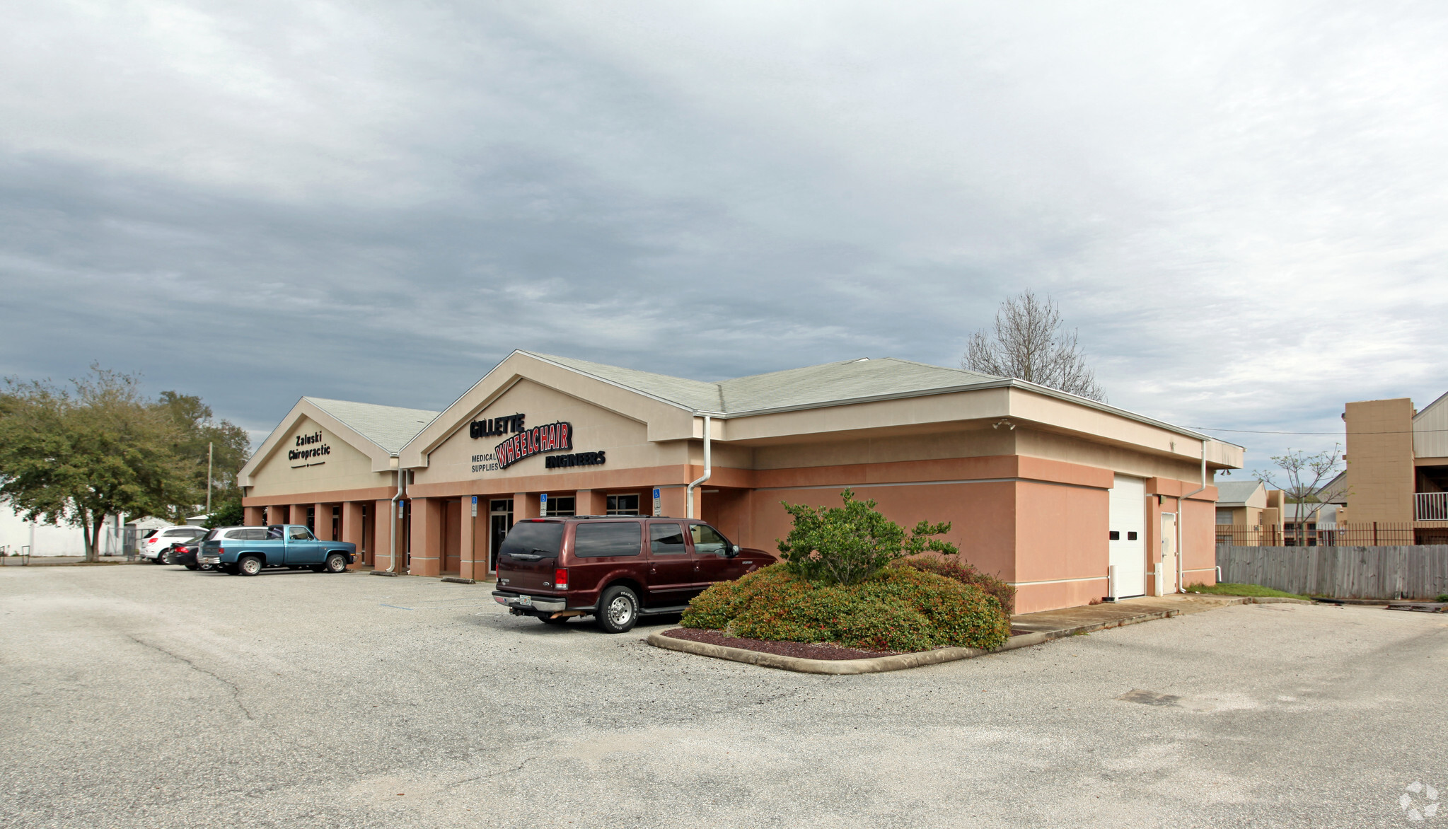 3936 N Davis Hwy, Pensacola, FL for lease Primary Photo- Image 1 of 19