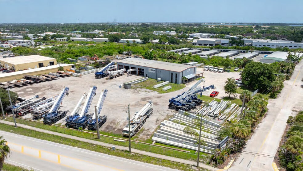 936 Old Dixie Hwy, Vero Beach, FL à louer - Photo du bâtiment - Image 3 de 16