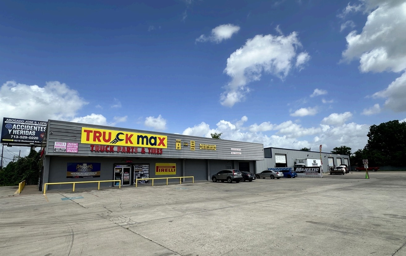 9905 Clinton Dr, Houston, TX for sale Building Photo- Image 1 of 3