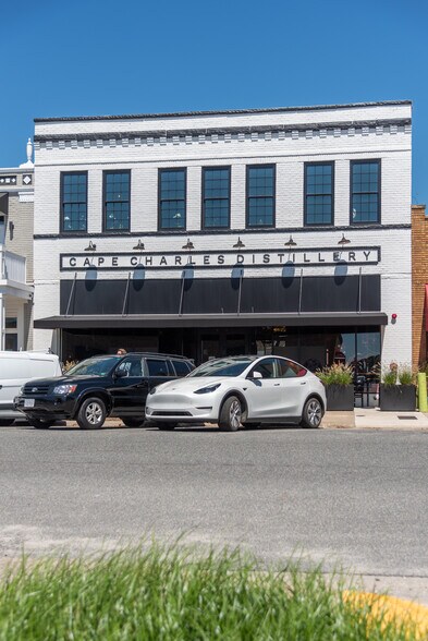 225 Mason Ave, Cape Charles, VA à vendre - Photo du bâtiment - Image 2 de 54