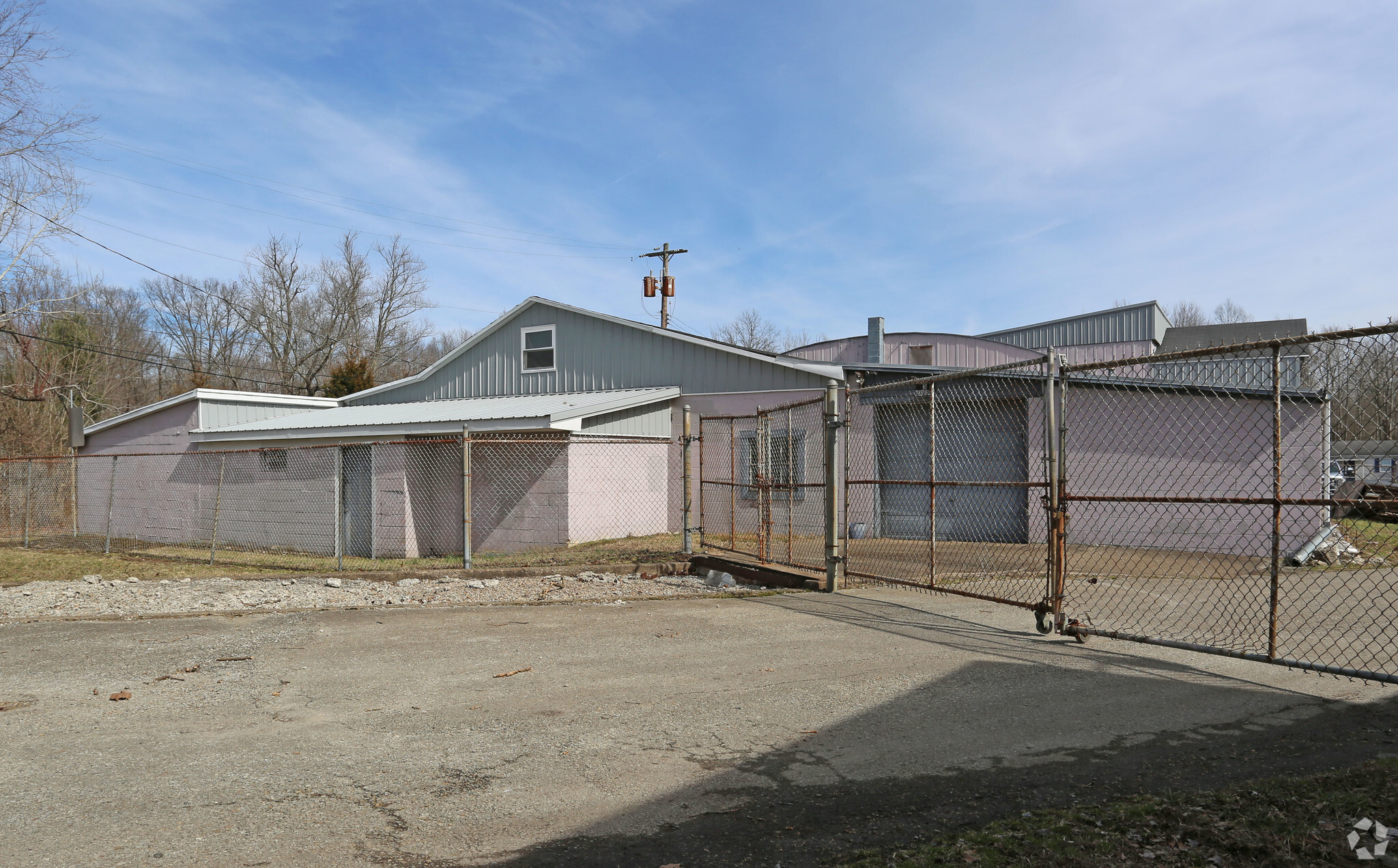 2658 Airport Rd, Bethel, OH for sale Primary Photo- Image 1 of 1