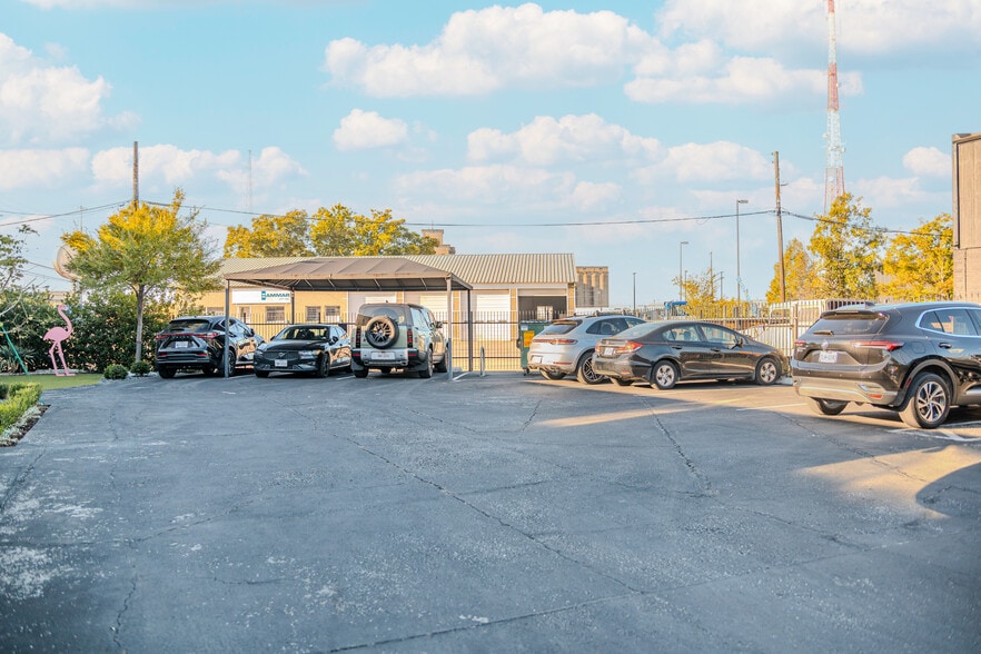 401 Exposition Ave, Dallas, TX for sale - Building Photo - Image 2 of 10
