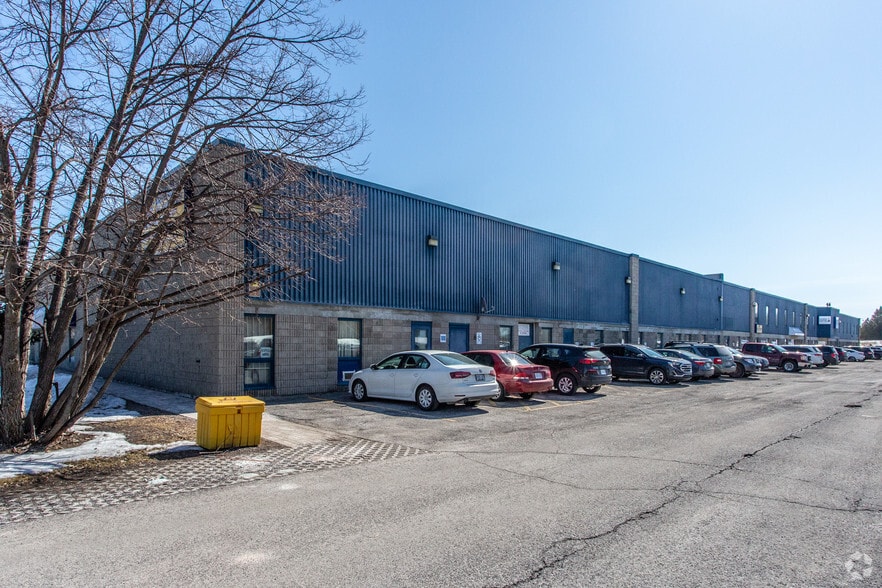 302 Legget Dr, Ottawa, ON à louer - Photo du bâtiment - Image 2 de 7