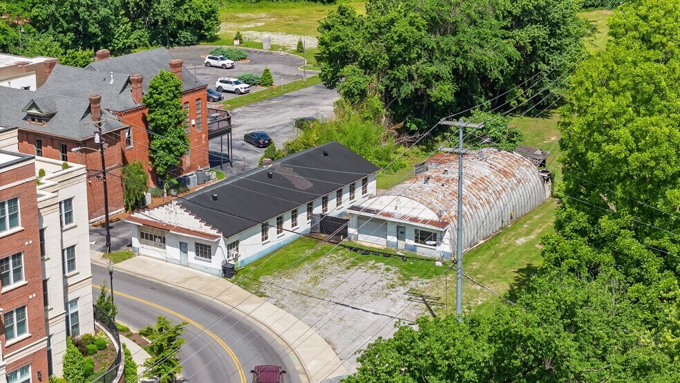 106 Bridge St, Franklin, TN à vendre - Photo du bâtiment - Image 2 de 10