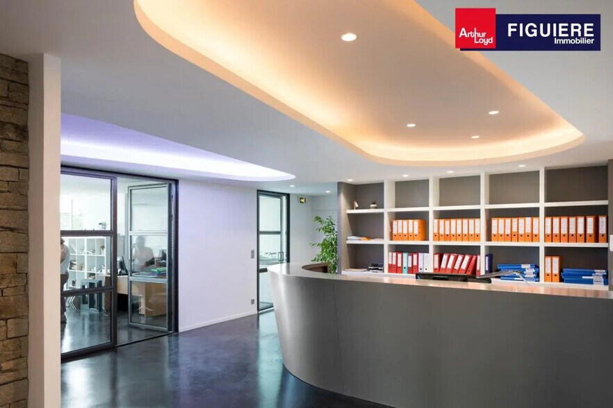 Office in Éguilles for sale - Building Photo - Image 3 of 10