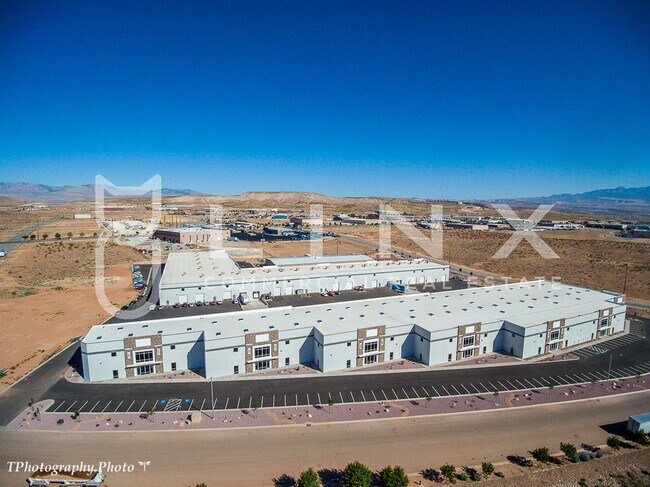 Plus de détails pour 4616 S Beehive Dr, St George, UT - Industriel à louer