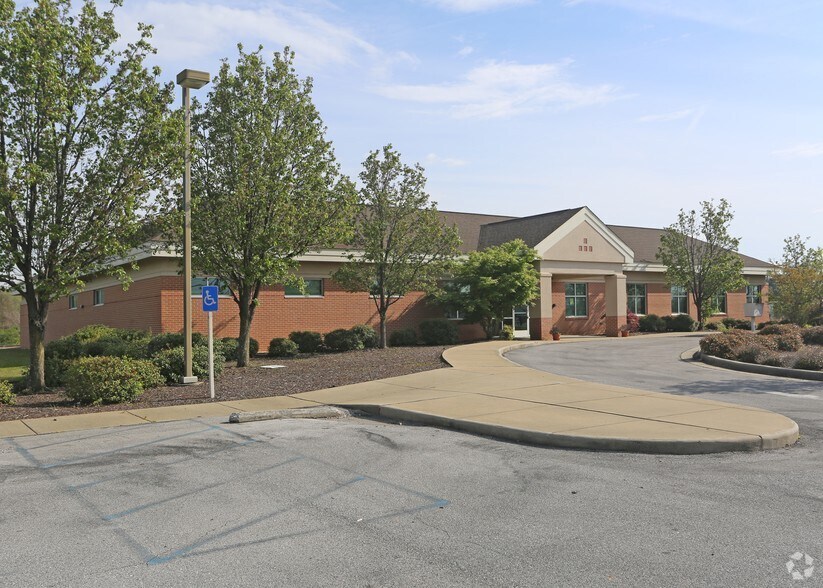 1713 Hamric Dr E, Anniston, AL à louer - Photo du bâtiment - Image 3 de 4