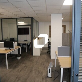 Plus de détails pour 12-14 Rue Des Chauffours, Cergy - Bureau à louer