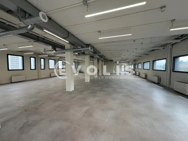 Office in Nogent-sur-Marne for lease - Building Photo - Image 1 of 6