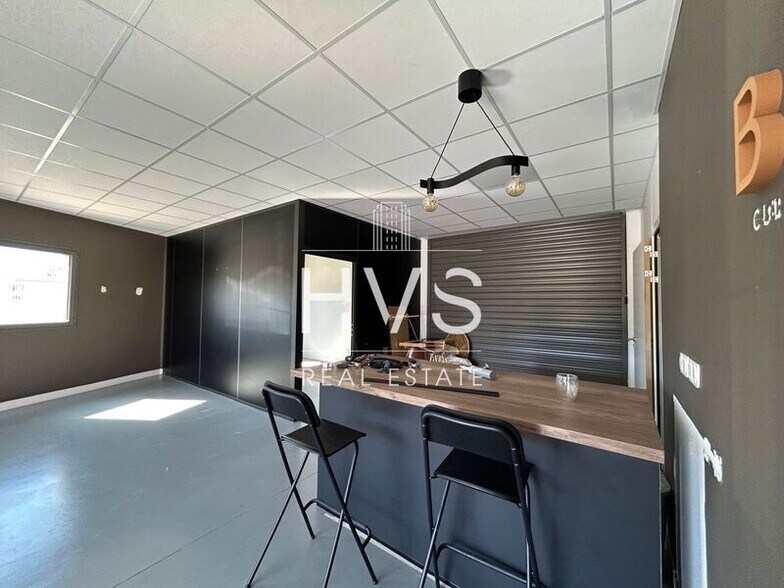 346 Chemin Des Déportés, Aix-en-Provence for lease - Interior Photo - Image 3 of 20