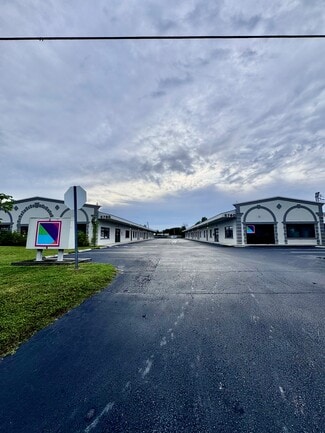 More details for Artisan's Plaza - 5760 Shirley St – Industrial for Sale, Naples, FL