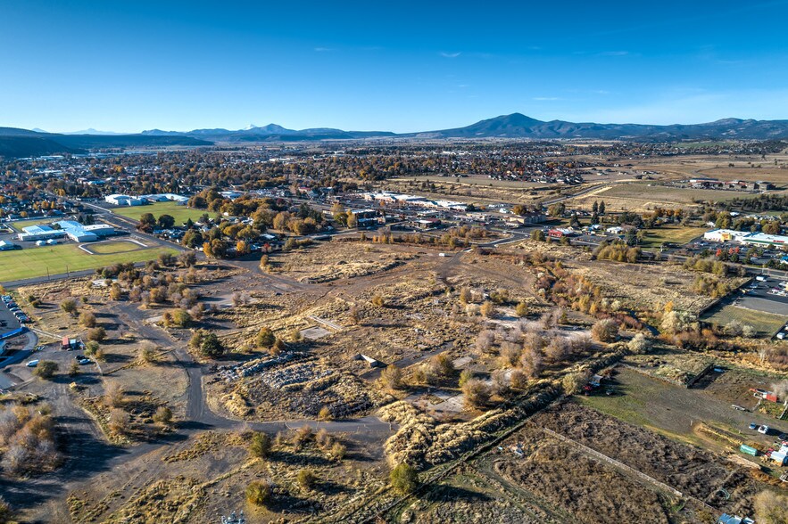 SE Combs Flat Rd, Prineville, OR à vendre - Photo du bâtiment - Image 2 de 13
