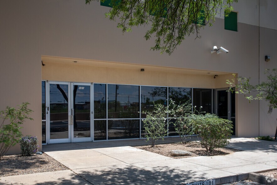 6363 S Country Club Rd, Tucson, AZ à vendre - Photo du bâtiment - Image 3 de 21