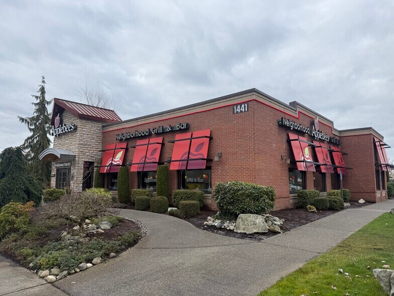 1441 D St NE, Auburn, WA à louer - Photo du bâtiment - Image 2 de 13