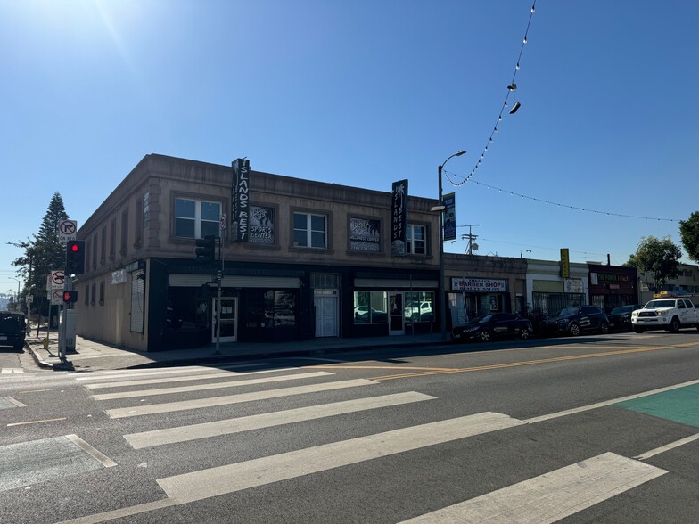 126-128 E Anaheim St, Wilmington, CA for sale - Building Photo - Image 3 of 15