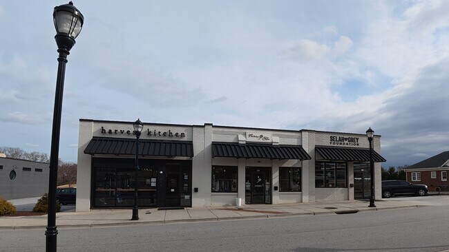 More details for 110 Cannon St, Greer, SC - Retail for Lease