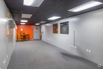 225 N 16th St, Lebanon, PA for lease Interior Photo- Image 1 of 7