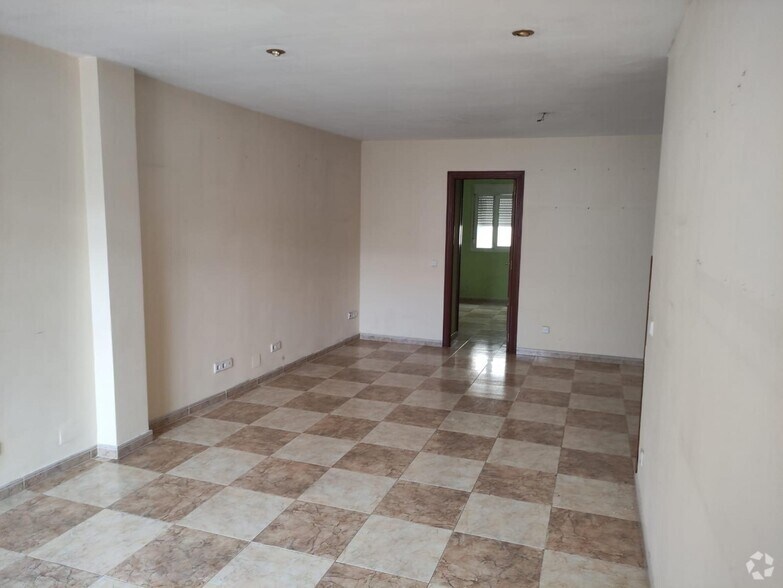 Office in Alcobendas, Madrid for sale - Primary Photo - Image 1 of 22