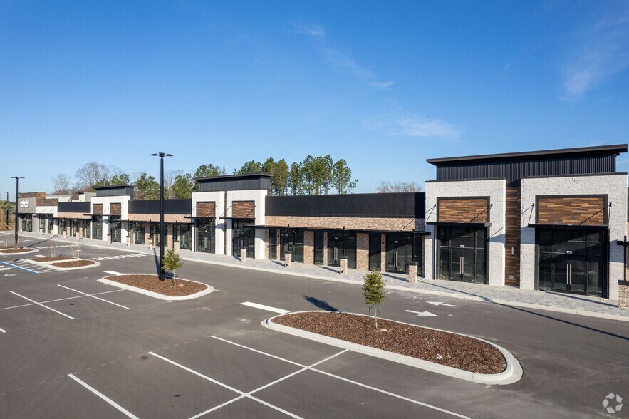 Alta Dr and Faye Rd, Jacksonville, FL à louer - Photo principale - Image 1 de 11